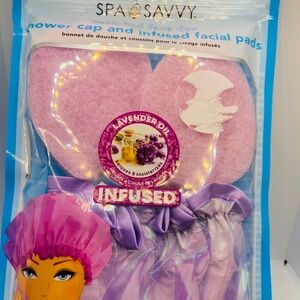 Shower cap and 2 facial pads Lavender infused.